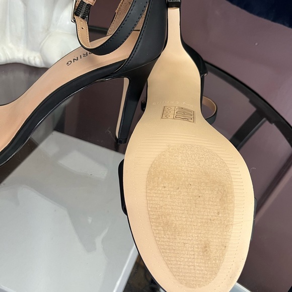 Black Open-Toes Heels - Picture 3 of 4